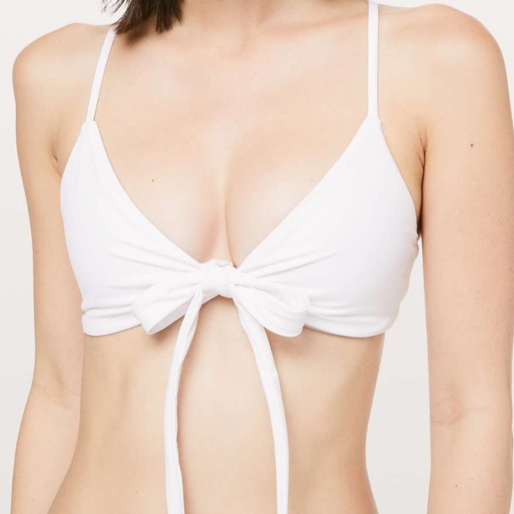 lulu lemon bikini top ‘tied to tide’ white size Xs adjustable straps